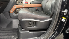 Land Rover Defender 2.0 P400e X 110 5dr Auto Estate